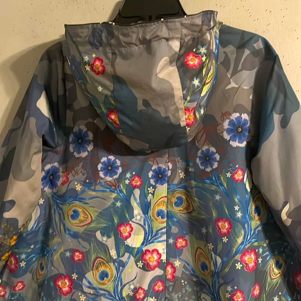 Johnny Was reversible coat. Rain resistant NWOT - Picture 11 of 12